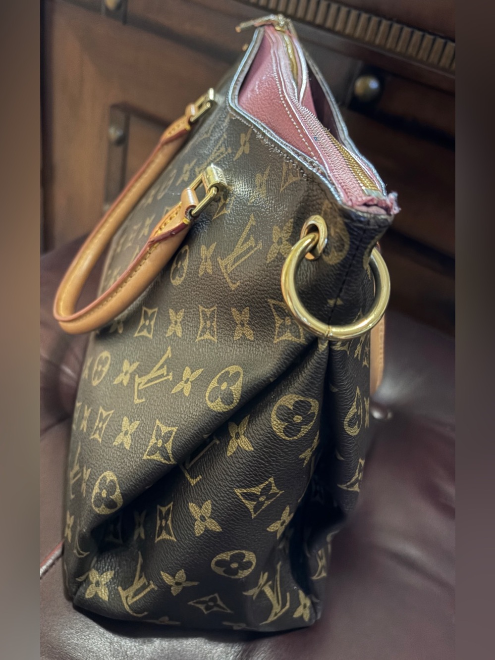 Louis Vuitton Monogram Tote with Pink Trim and Vachetta Handles - Picture 5 of 11